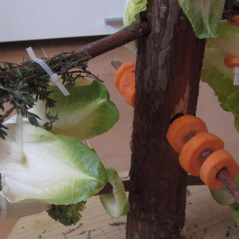 Arbol de navidad hecho a mano para conejitos